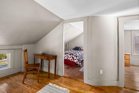 25 Bond Street Augusta ME 04330