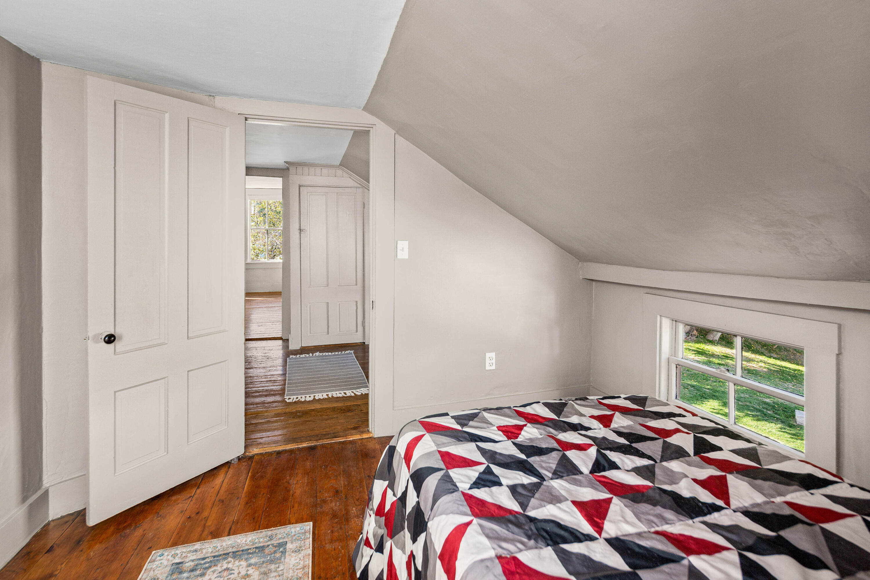 25 Bond Street Augusta ME 04330