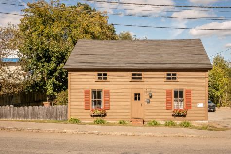 25 Bond Street Augusta ME 04330