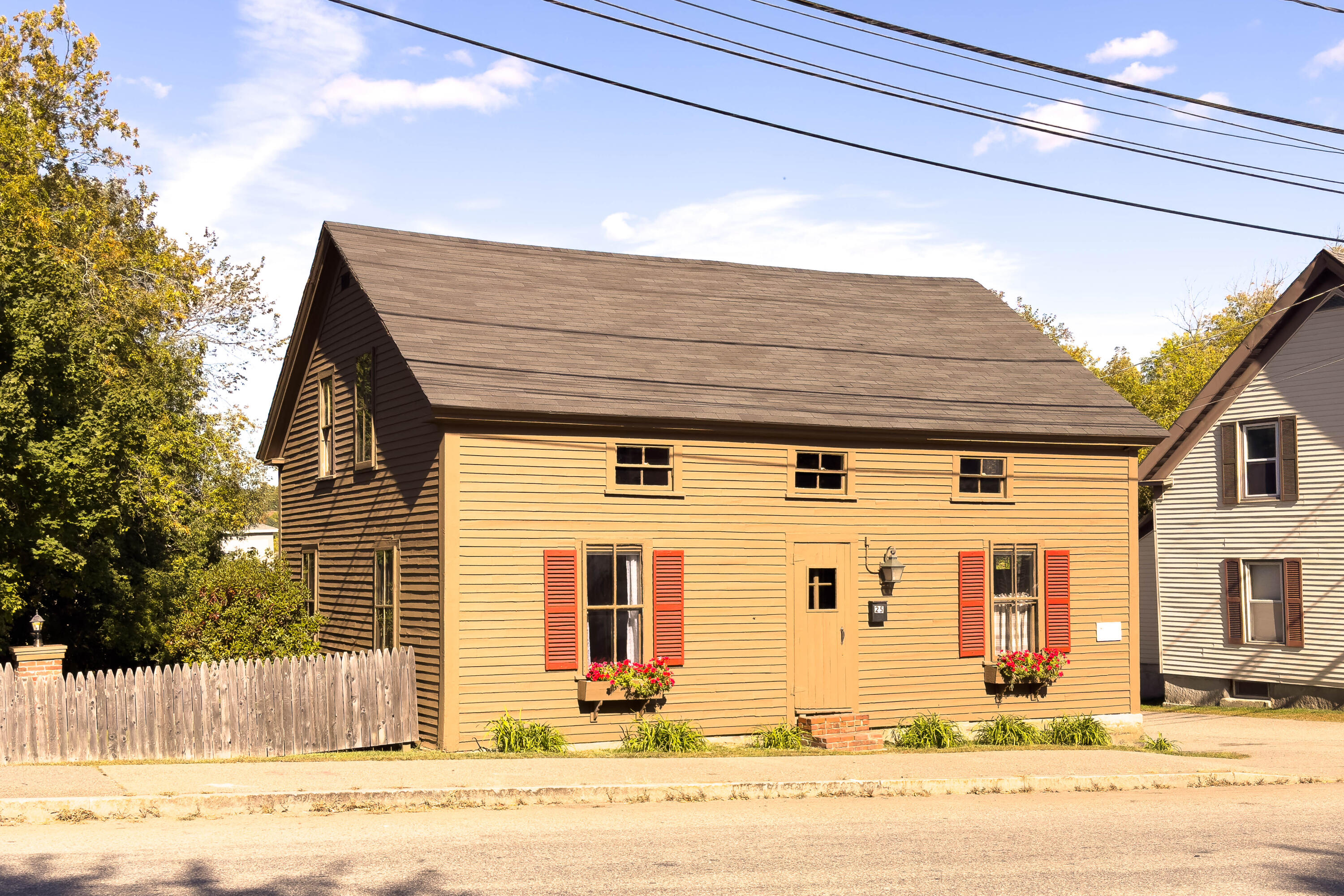 25 Bond Street Augusta ME 04330