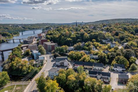 25 Bond Street Augusta ME 04330