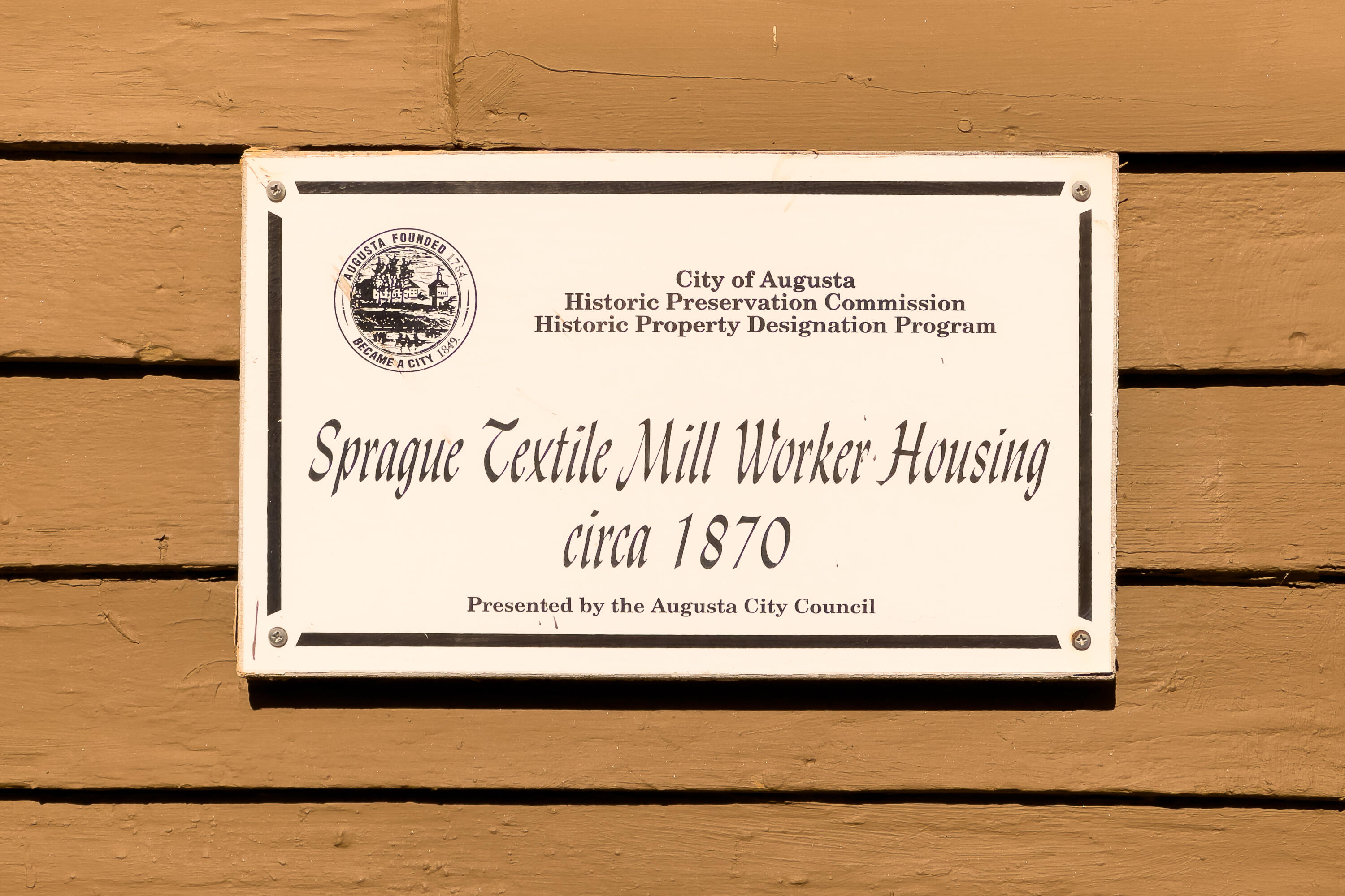 25 Bond Street Augusta ME 04330