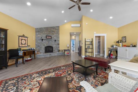 6 Lufkin Lane Mercer ME 04957