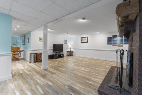 6 Lufkin Lane Mercer ME 04957
