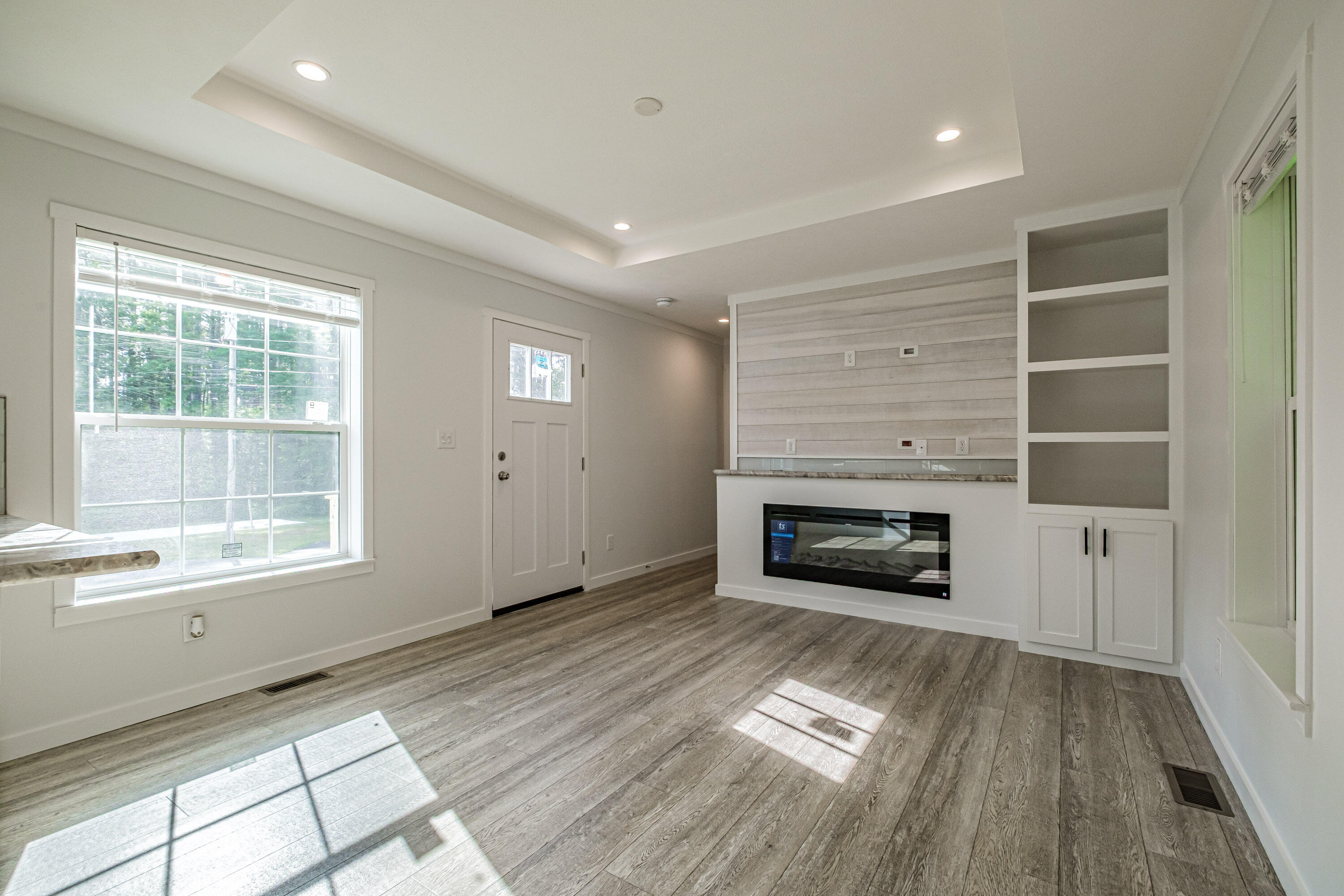 2 Laurik Lane Naples ME 04055