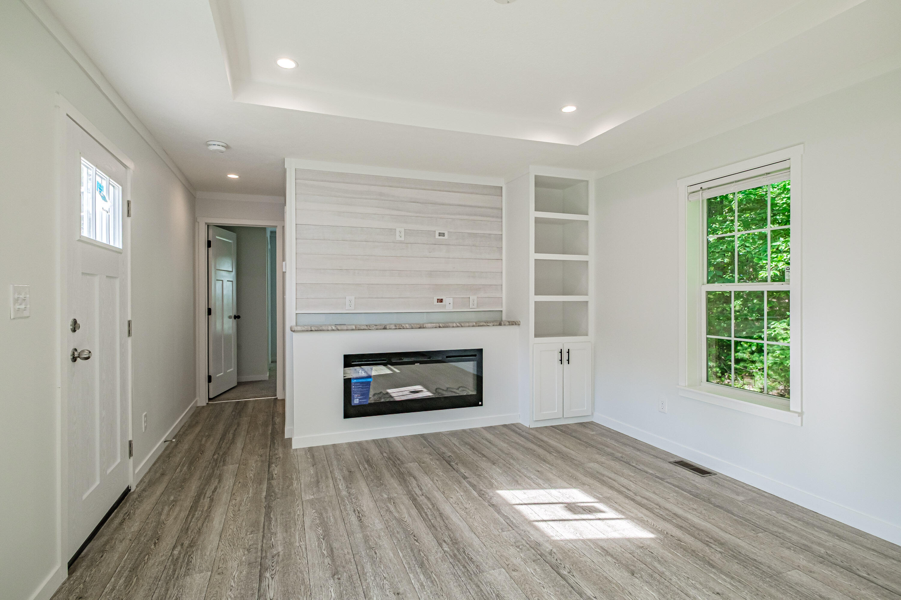 2 Laurik Lane Naples ME 04055