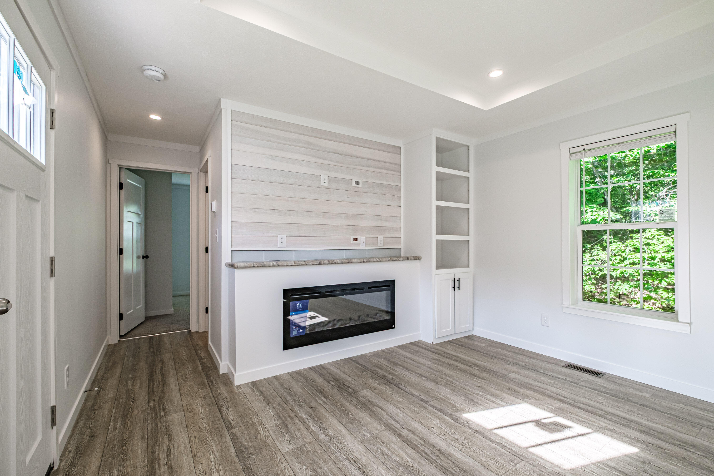 2 Laurik Lane Naples ME 04055