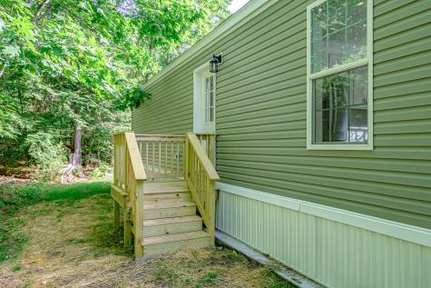 2 Laurik Lane Naples ME 04055