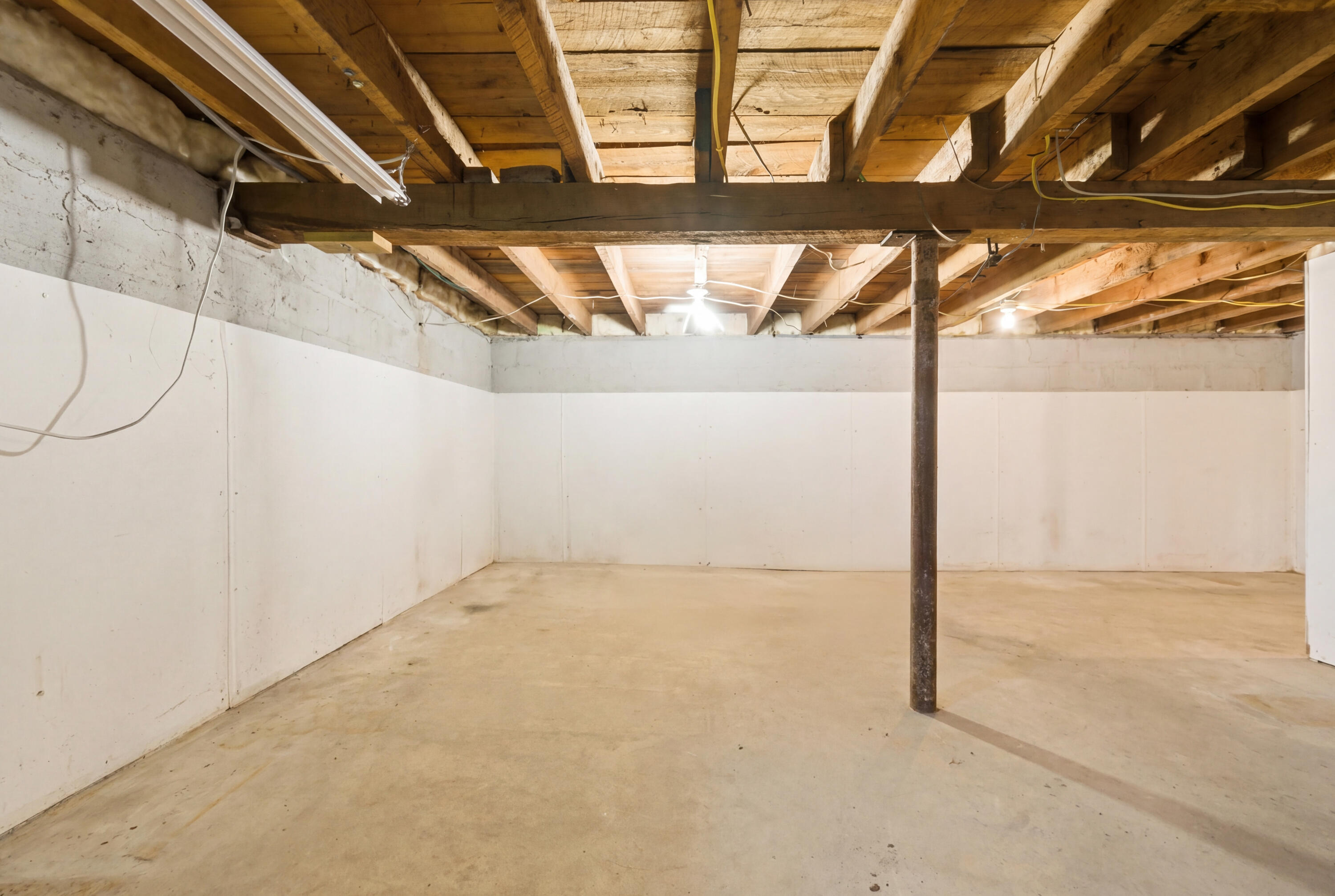354 East Avenue Lewiston ME 04240