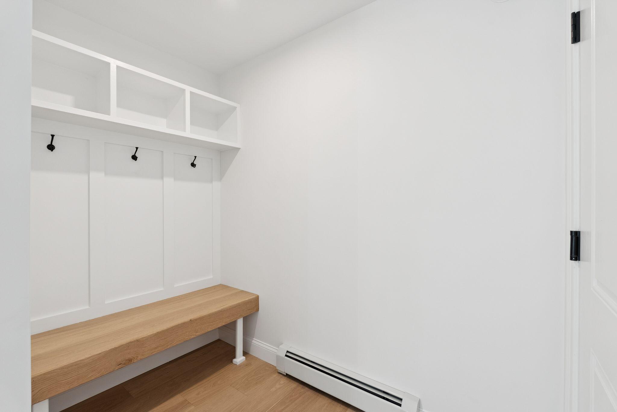 1595 Us Route 1 Freeport ME 04032