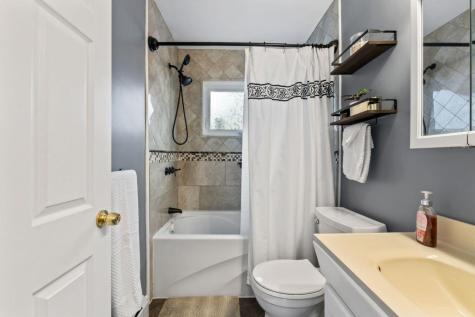15 Williams Drive Topsham ME 04086
