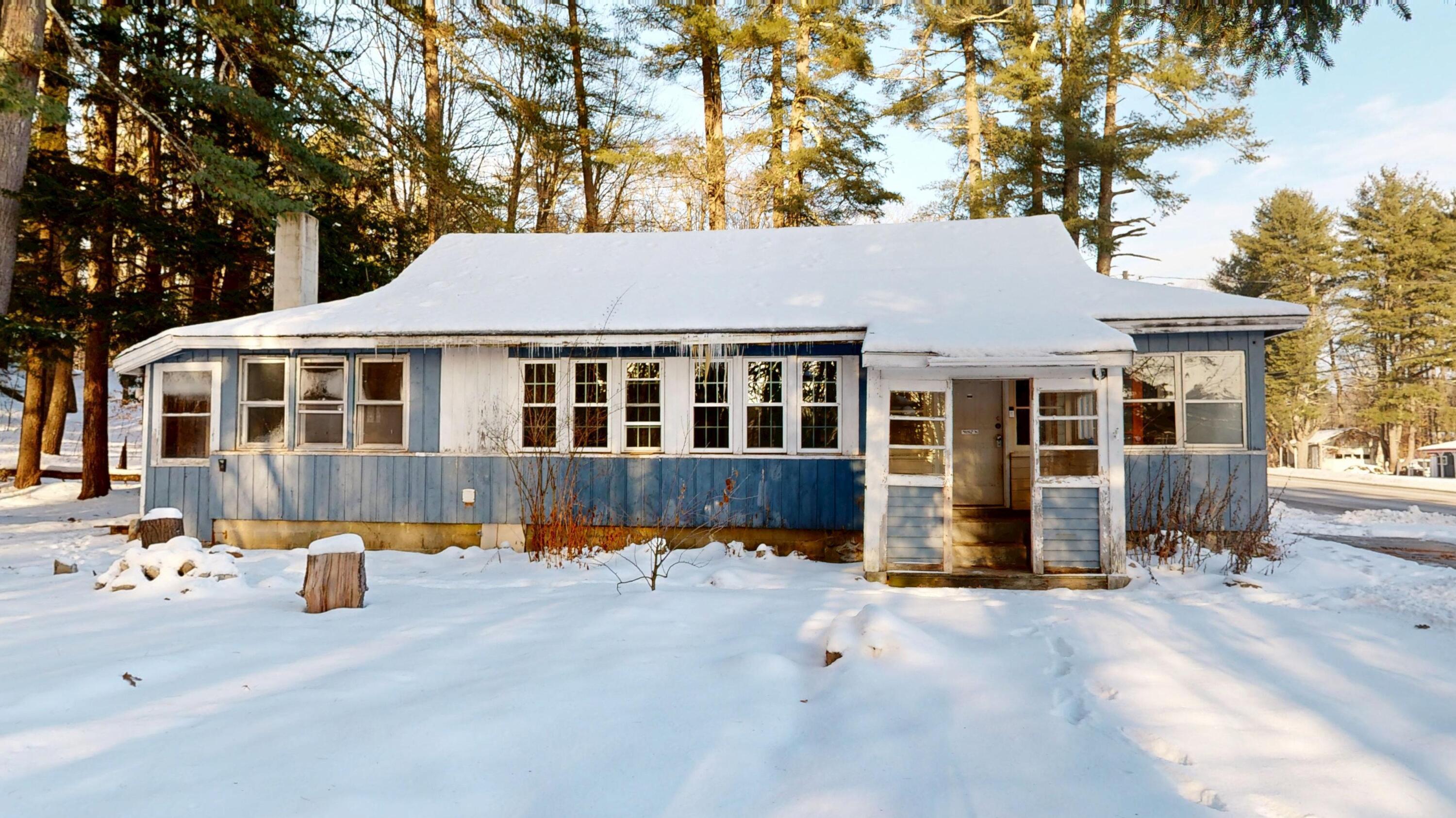 156 Roosevelt Trail Naples ME 04055