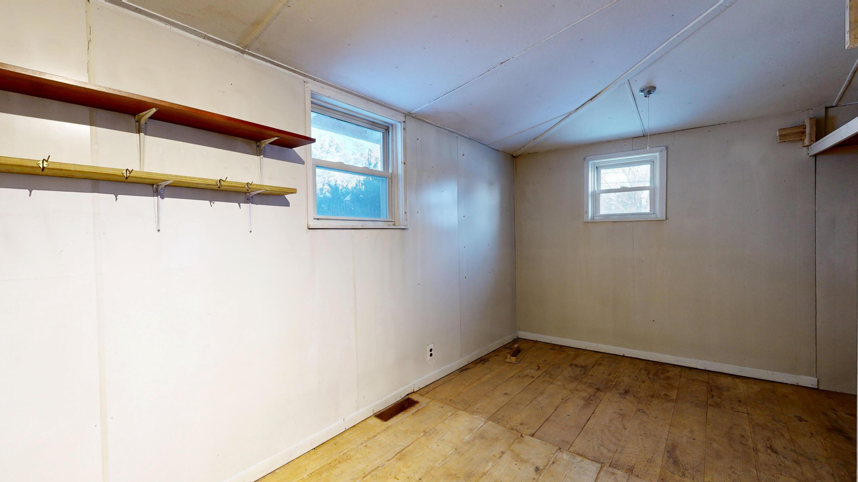 156 Roosevelt Trail Naples ME 04055