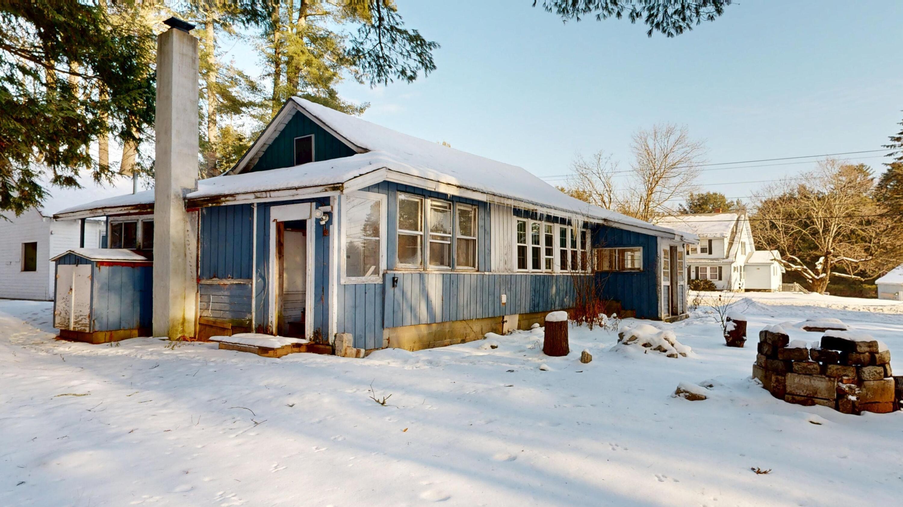 156 Roosevelt Trail Naples ME 04055