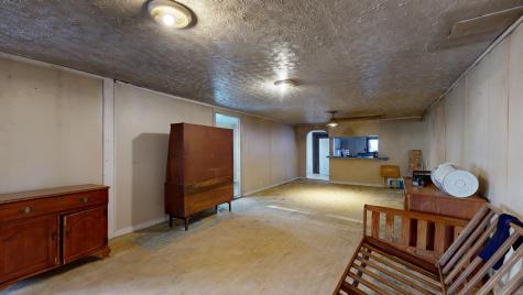 156 Roosevelt Trail Naples ME 04055