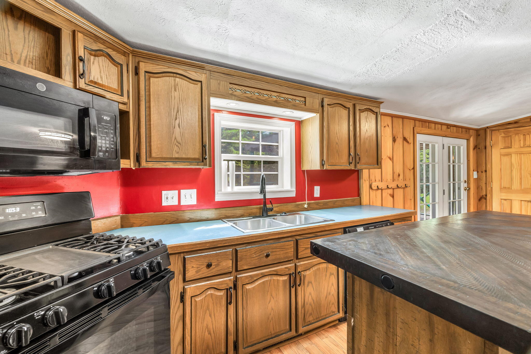 1292 Middle Road Woolwich ME 04579