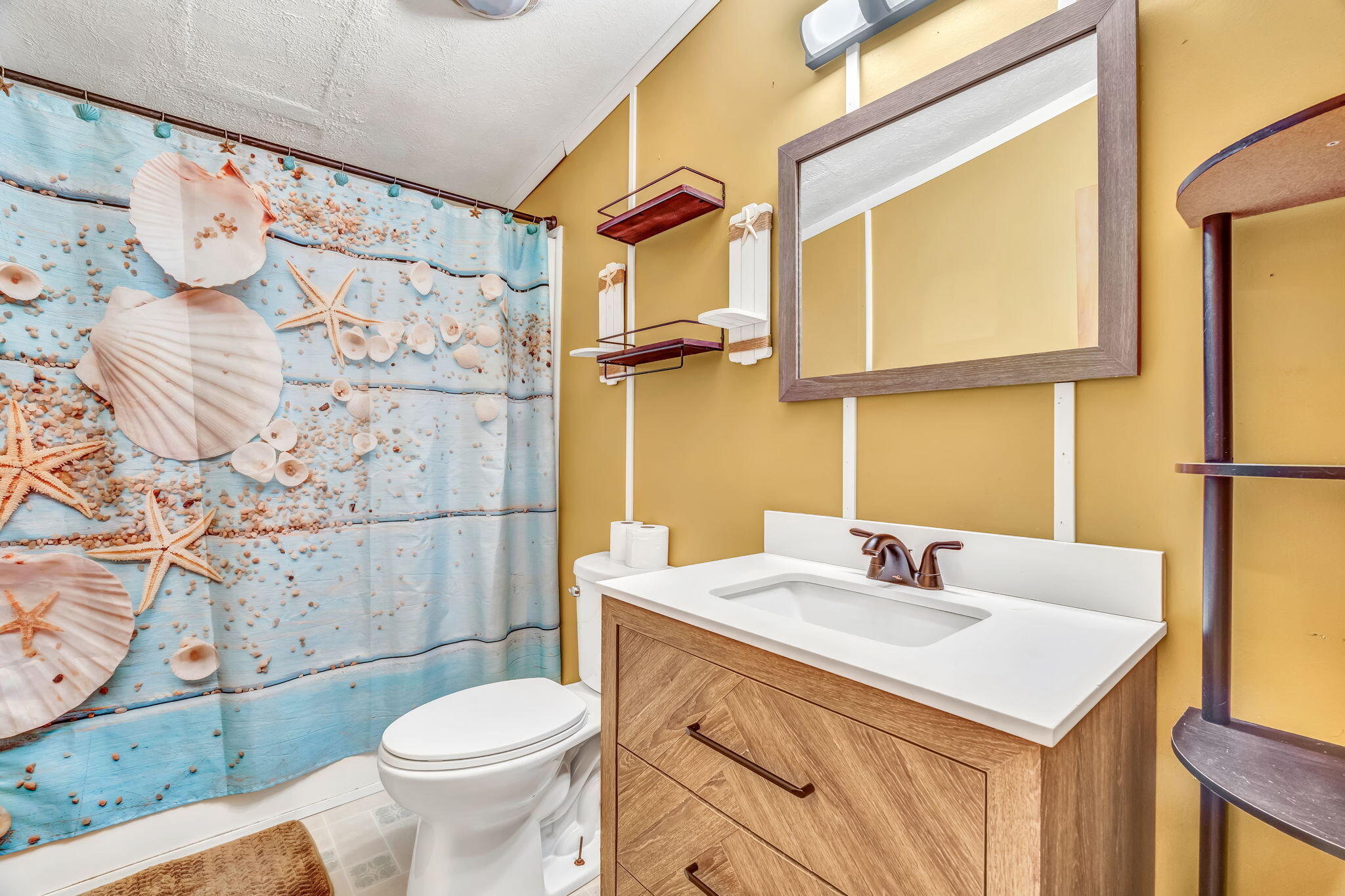 1292 Middle Road Woolwich ME 04579