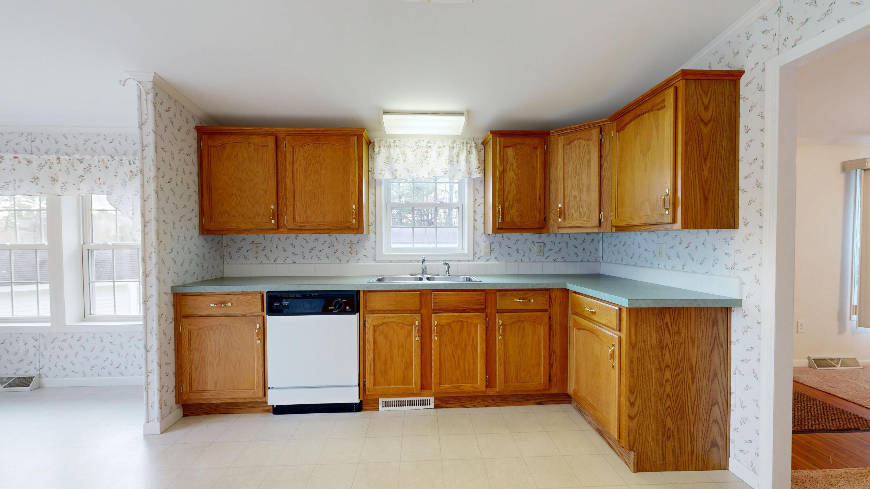 26 Fox Run Drive Lewiston ME 04240