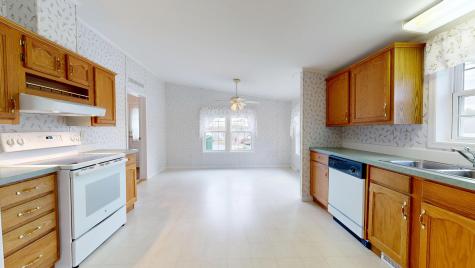 26 Fox Run Drive Lewiston ME 04240