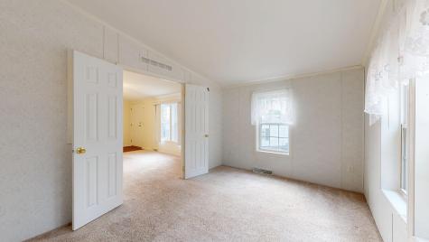 26 Fox Run Drive Lewiston ME 04240