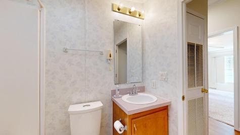 26 Fox Run Drive Lewiston ME 04240