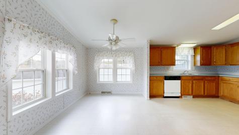 26 Fox Run Drive Lewiston ME 04240