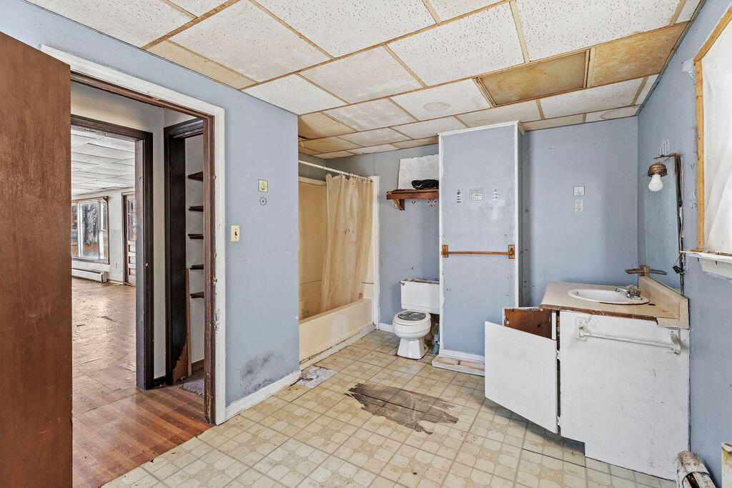 82 Summer Street Dover-foxcroft ME 04426