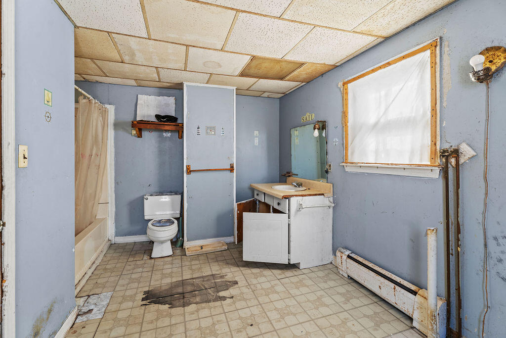 82 Summer Street Dover-foxcroft ME 04426