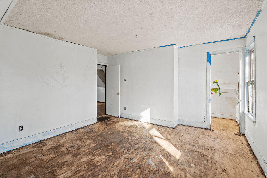 82 Summer Street Dover-foxcroft ME 04426