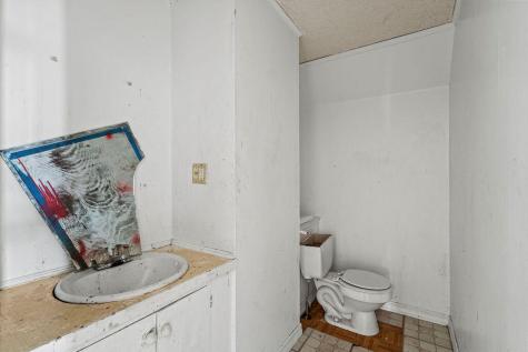 82 Summer Street Dover-foxcroft ME 04426