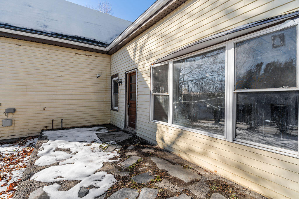 82 Summer Street Dover-foxcroft ME 04426