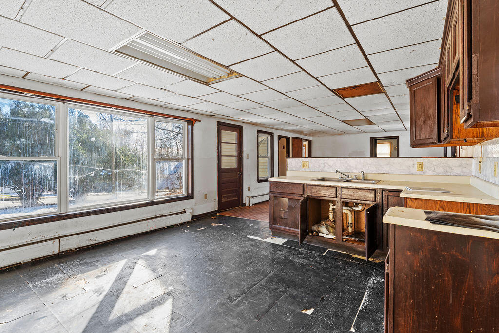 82 Summer Street Dover-foxcroft ME 04426