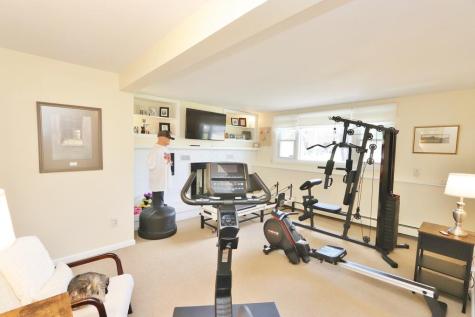 16 Willow Way Brewer ME 04412