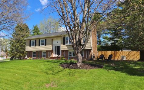 16 Willow Way Brewer ME 04412