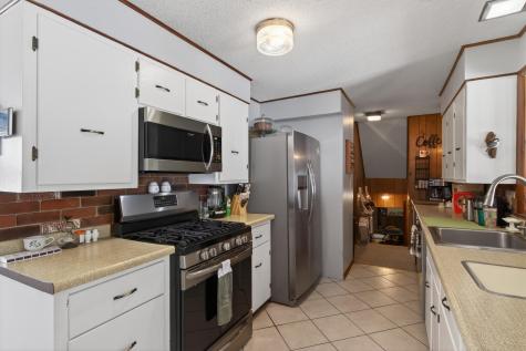 10 Butler Drive Lewiston ME 04240