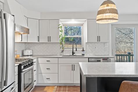 34 Sand Hill Road Wiscasset ME 04578