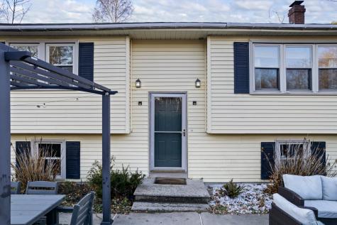 34 Sand Hill Road Wiscasset ME 04578