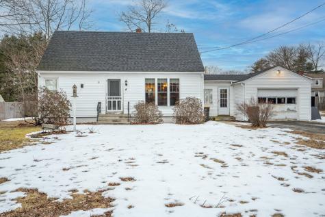 4 Wayne Circle Scarborough ME 04074