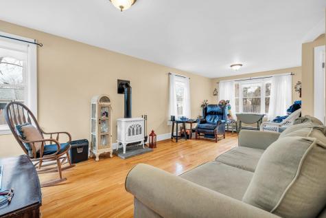 4 Wayne Circle Scarborough ME 04074