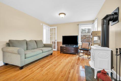 4 Wayne Circle Scarborough ME 04074