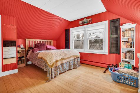 4 Wayne Circle Scarborough ME 04074