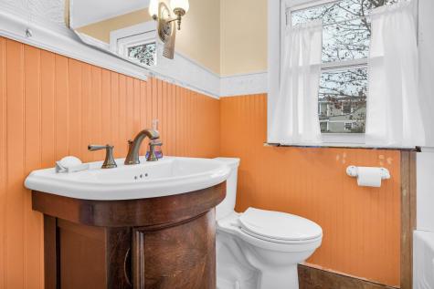 4 Wayne Circle Scarborough ME 04074