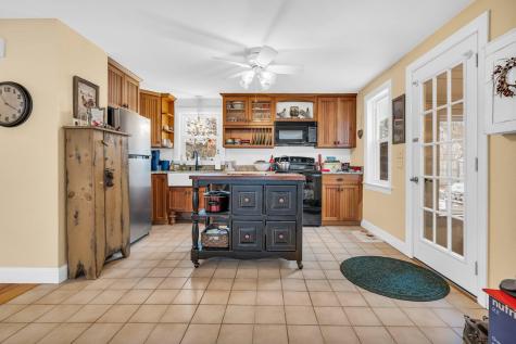 4 Wayne Circle Scarborough ME 04074