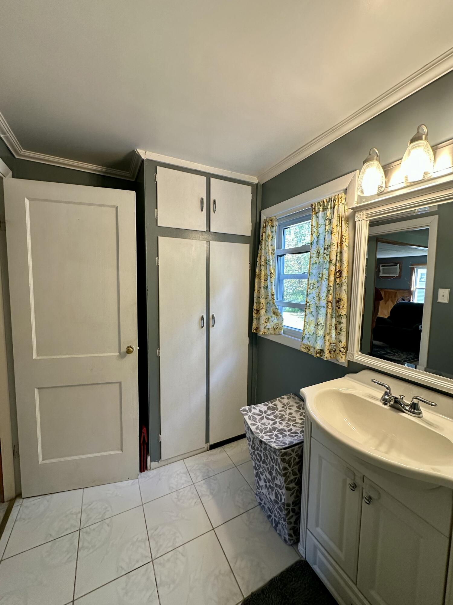 285 Scribner Boulevard Lewiston ME 04240