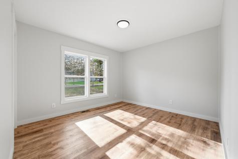 20 Spruce Street Newport ME 04953