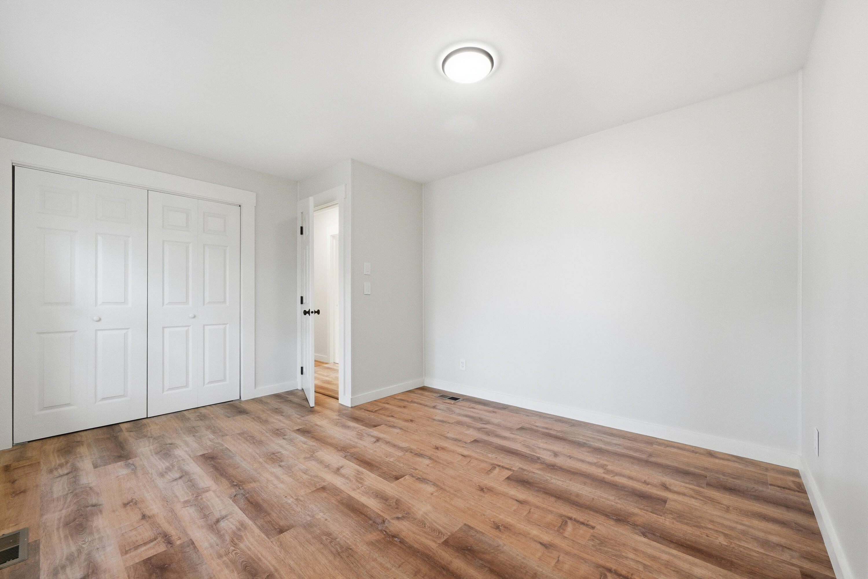 20 Spruce Street Newport ME 04953