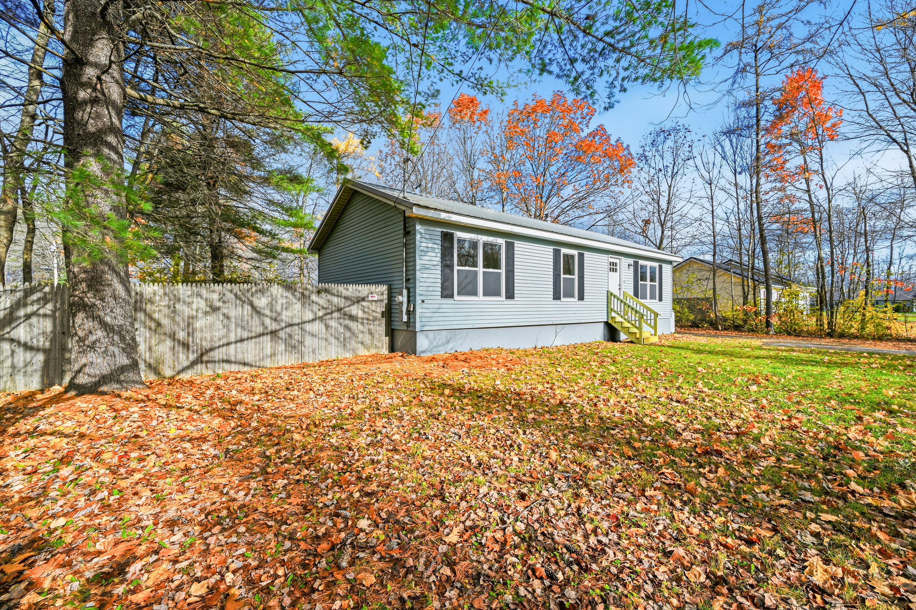 20 Spruce Street Newport ME 04953