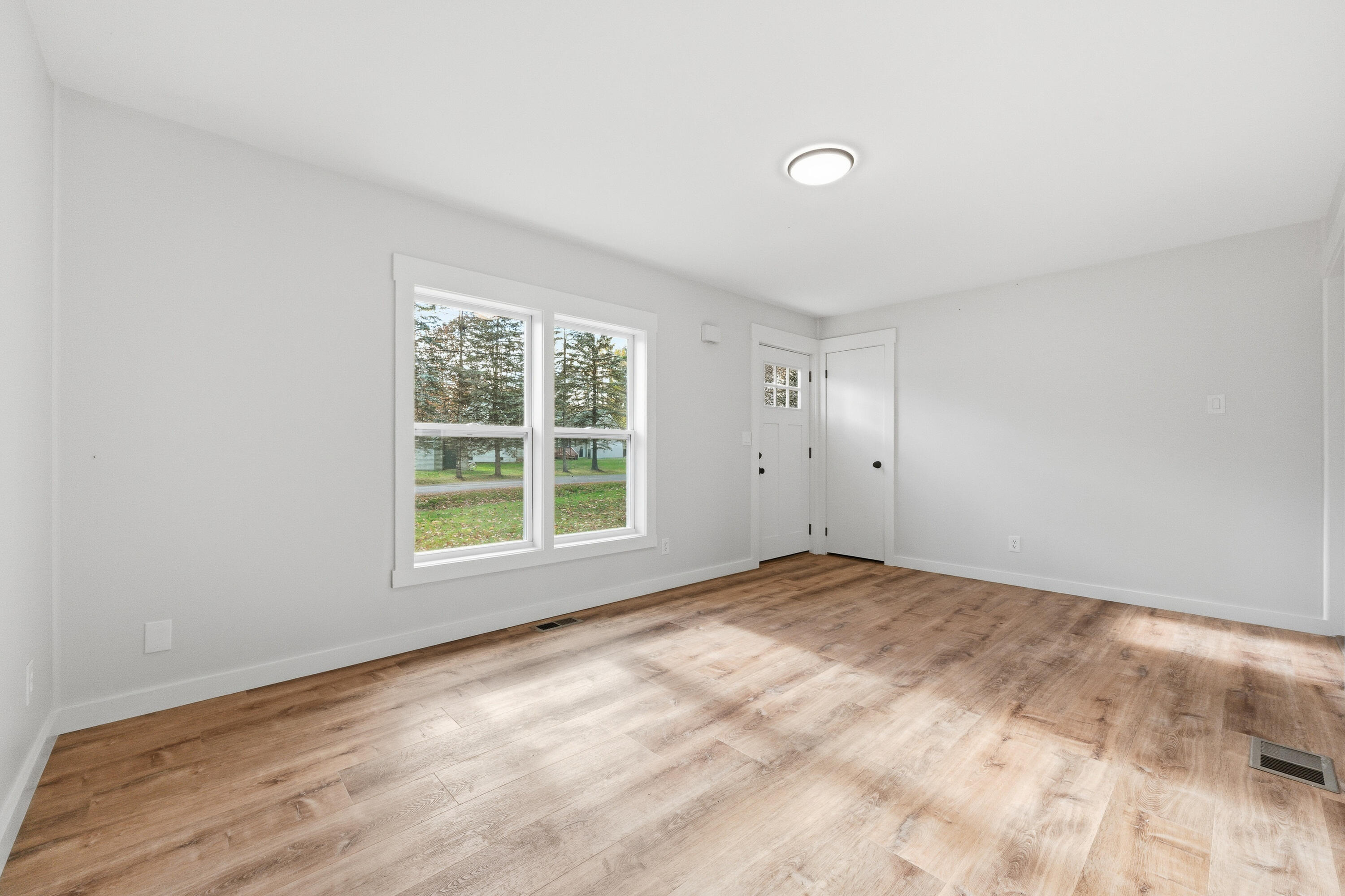 20 Spruce Street Newport ME 04953