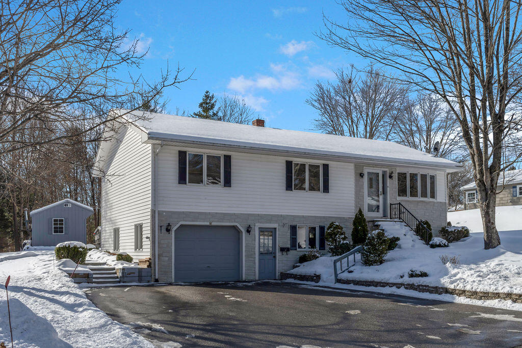 15 Morningside Street Lewiston ME 04240