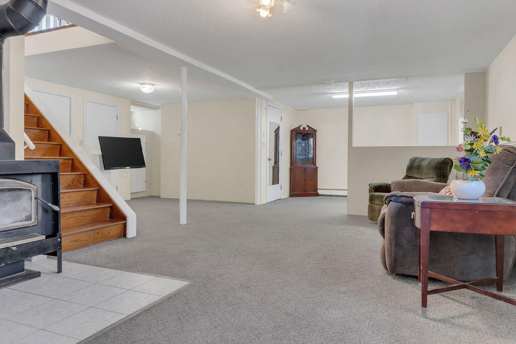 15 Morningside Street Lewiston ME 04240